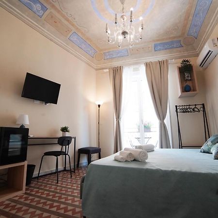 Domus Maqueda Bed and Breakfast Palermo Exteriör bild