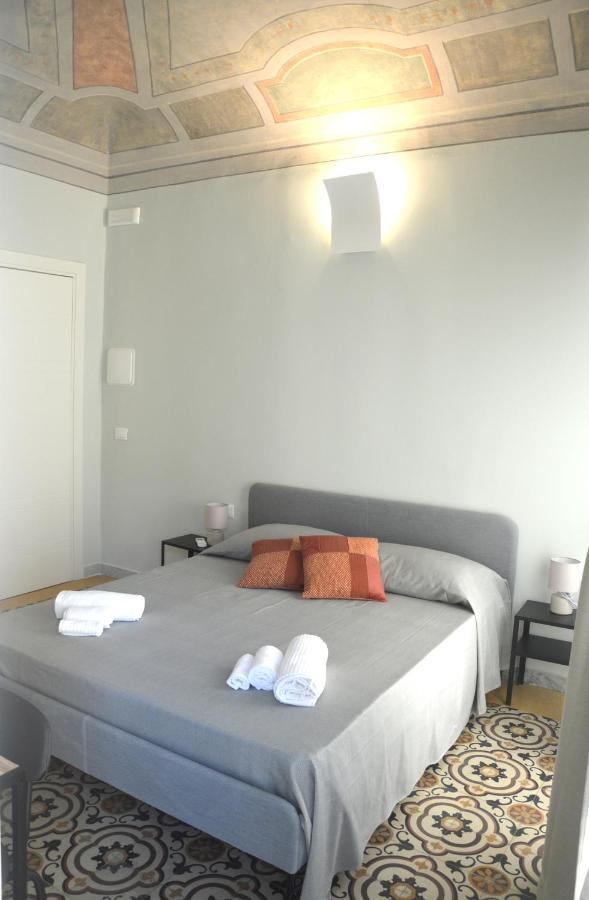 Domus Maqueda Bed and Breakfast Palermo Exteriör bild