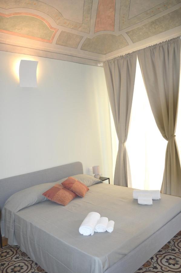 Domus Maqueda Bed and Breakfast Palermo Exteriör bild