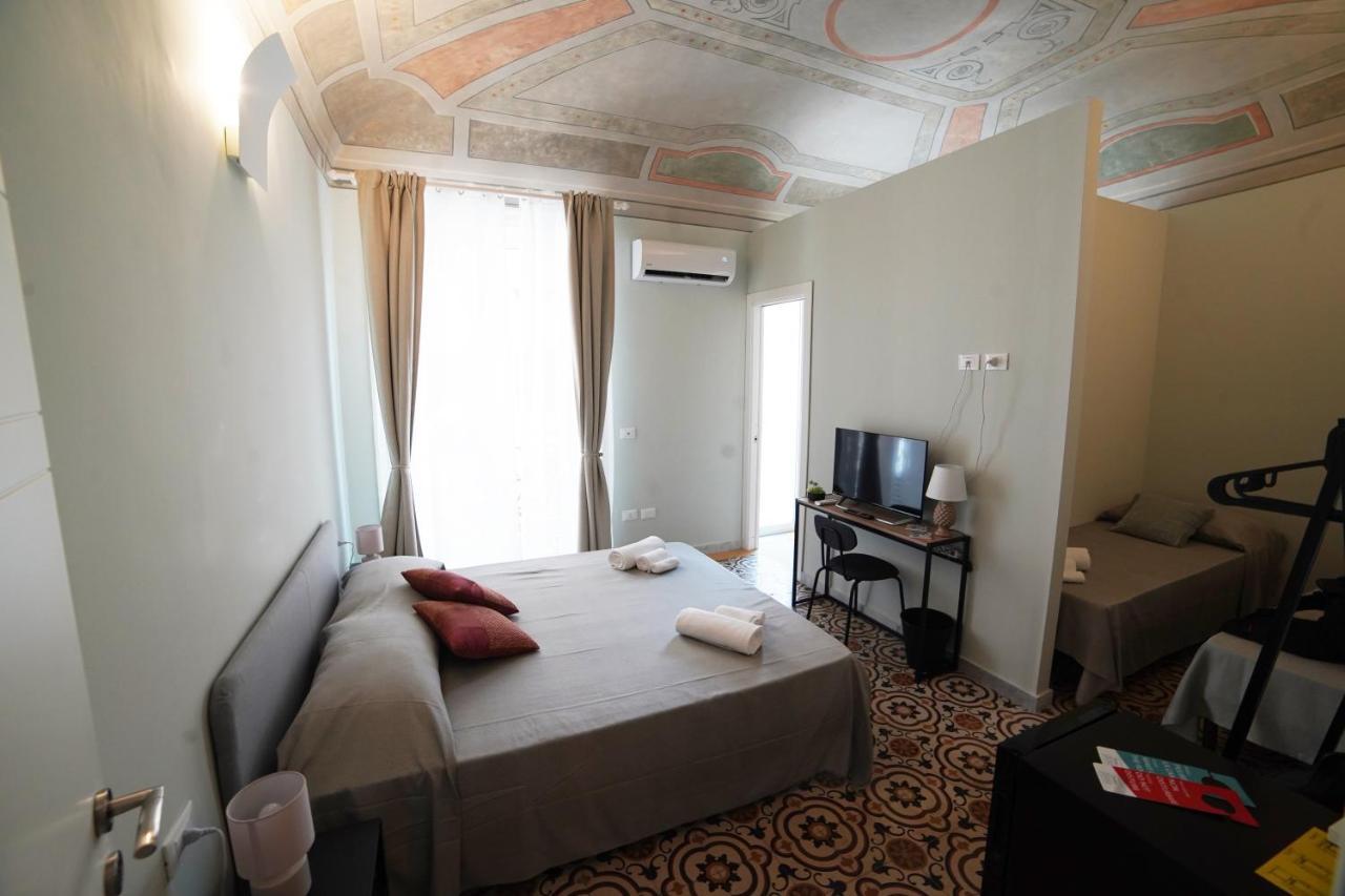 Domus Maqueda Bed and Breakfast Palermo Exteriör bild